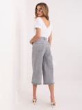 Graue Culotte-Jeans mit hohem Bund