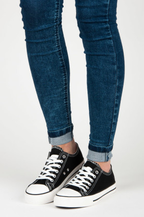Klassische Sneakers