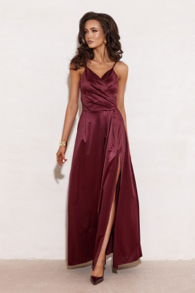 Satiniertes Maxi-Trägerkleid in Bordeaux