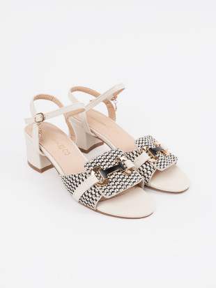 Weiße Damen Sandalen mit mittelhohem Absatz