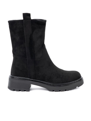 Schwarze Stiefeletten mit dicker Sohle
