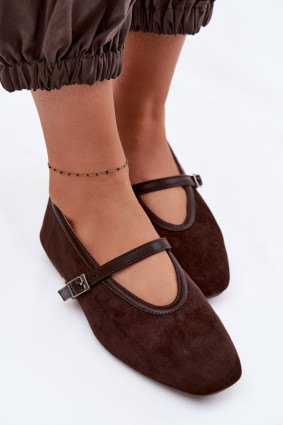 Braune Ballerinas mit Riemen aus Velourslederimitat