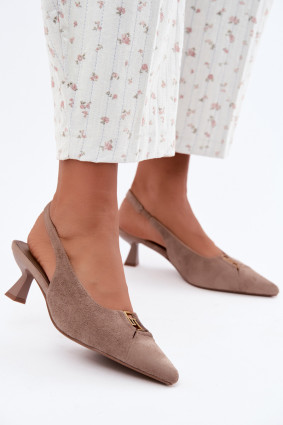 Beige Pumps mit offener Ferse und dekorativem Detail