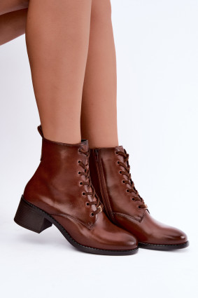 Gefütterte braune Schnür-Stiefelette mit Blockabsatz