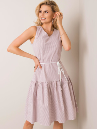 Weiß-beige Leinenkleid
