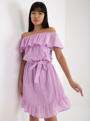 Helle lila Ajourkleid mit Volant