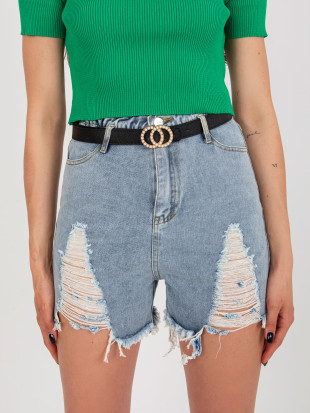 Blaue Damenjeansshorts mit Gürtel
