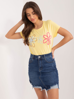 Gelbes T-Shirt mit Applikation