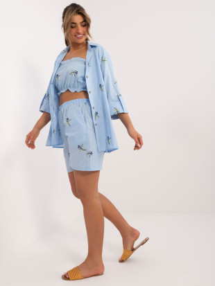 Stylisches Set in hellem Blau