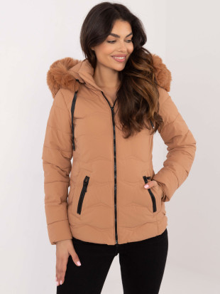 Bequeme Winterjacke mit Kapuze in Camel-Farbe