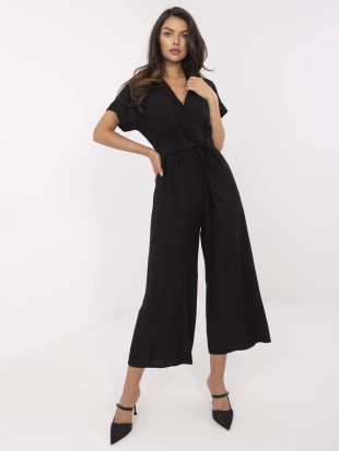 Eleganter schwarzer Overall mit kurzen Ärmeln