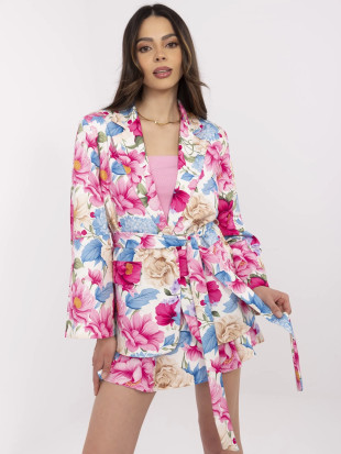 Eleganter rosa Komplett mit Blumenmuster
