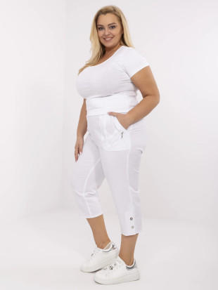 Weiße Damenhose mit hohem Bund