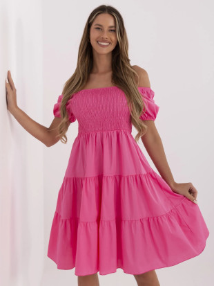 Ausgestellte Sommerkleid in Dunkelrosa