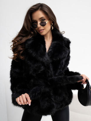 Elegante kurze Wolljacke mit Gürtel