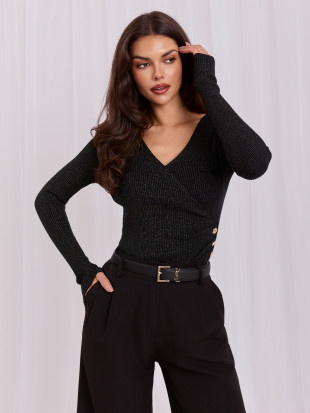 Eleganter schwarzer Pullover mit Wickelausschnitt