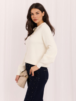 Eleganter Ecru-Pullover mit Kragen und Knöpfen
