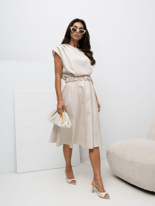 Beiges ausgestelltes Midi-Kleid mit Gürtel