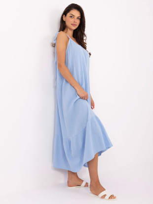 Ausgestellte Sommerkleid in hellblau