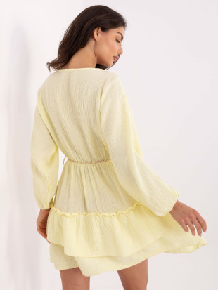 Ausgestellte Sommerkleid in hellgelb